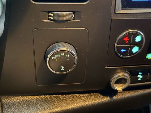 Used 2013 GMC Sierra 1500 SLE w/ Power Tech Package image 14