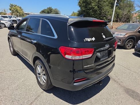 Used 2016 Kia Sorento LX FWD image 3