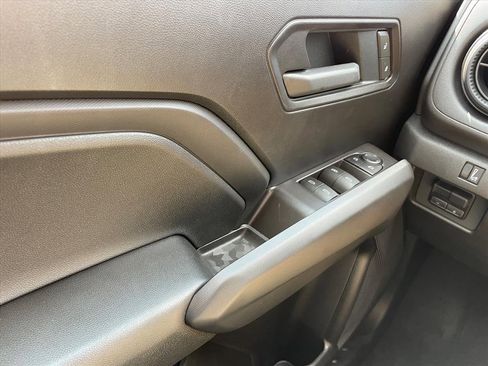New 2026 Chevrolet Colorado Trail Boss AWD/4WD image 19