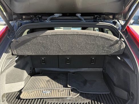 Used 2020 Cadillac XT4 Premium Luxury w/ Cold Weather Package image 13