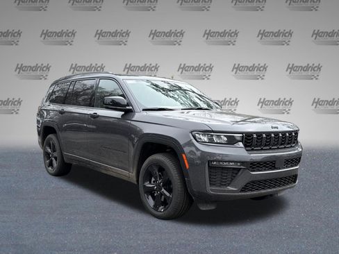 New 2026 Jeep Grand Cherokee L Limited w/ Limited Altitude Package RWD image 2