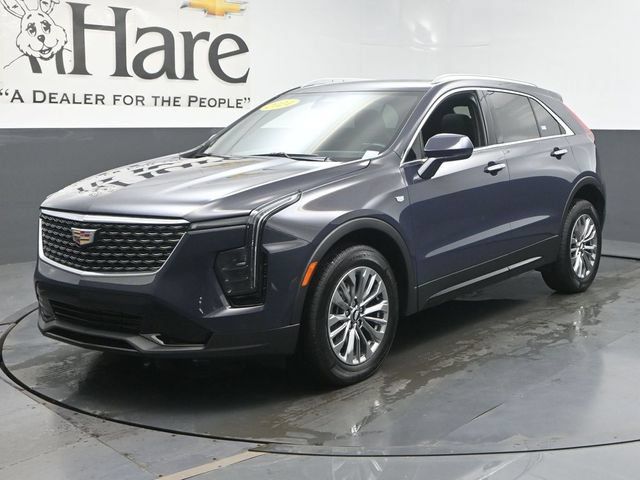 Used 2024 Cadillac XT4 Premium Luxury w/ Cold Weather Package AWD/4WD image 40
