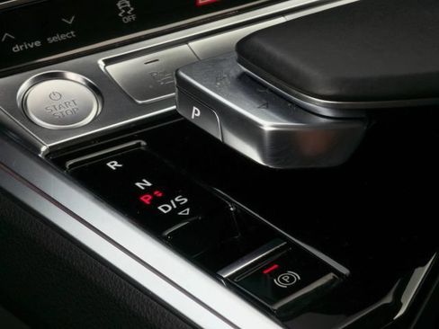 Used 2019 Audi e-tron Prestige w/ Prestige Package AWD/4WD image 63