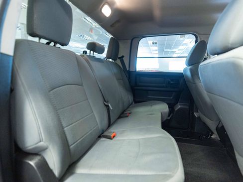 Used 2014 RAM 2500 Tradesman w/ Chrome Appearance Group AWD/4WD image 14