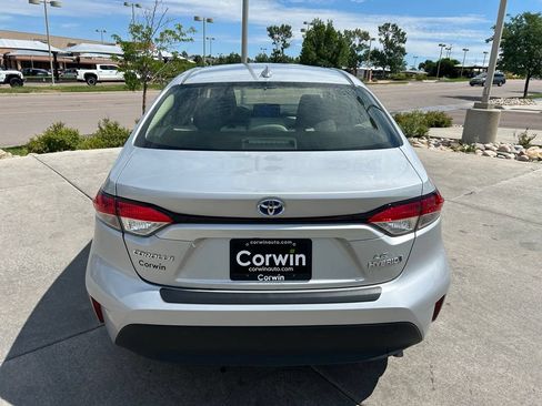 Used 2024 Toyota Corolla LE w/ LE Premium Package FWD image 8