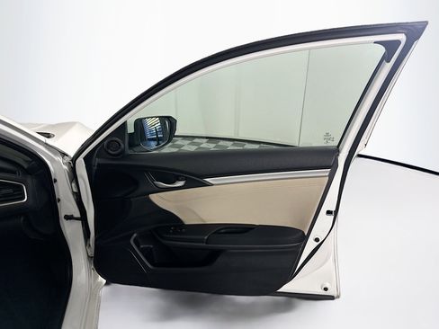 Used 2021 Honda Civic EX image 31