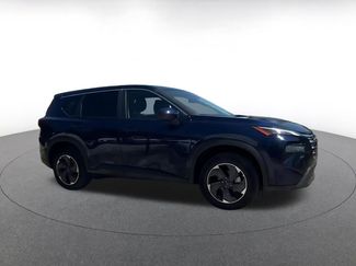 Used 2025 Nissan Rogue SV video 2