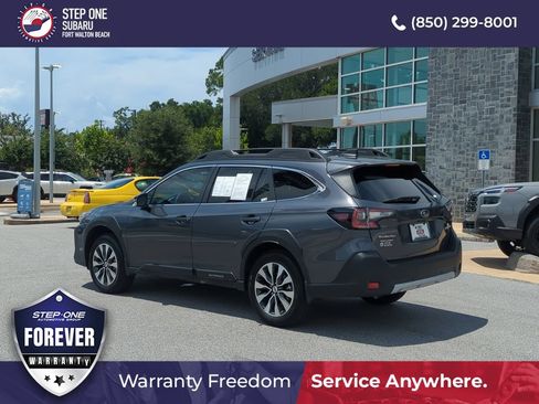 Used 2025 Subaru Outback Limited AWD/4WD image 5