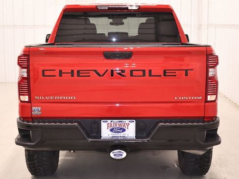 Used 2026 Chevrolet Silverado 1500 Custom Trail Boss AWD/4WD image 8