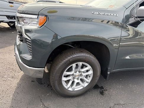 New 2026 Chevrolet Silverado 1500 LT image 40