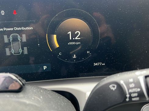 Used 2025 Hyundai Tucson Limited image 11