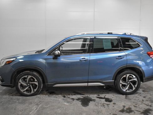 Used 2022 Subaru Forester Touring image 4