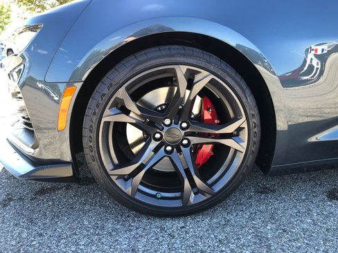 Used 2019 Chevrolet Camaro SS RWD image 19