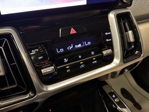 Used 2021 Kia Sorento SX image 15