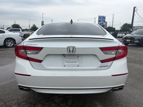 Used 2022 Honda Accord Sport image 4