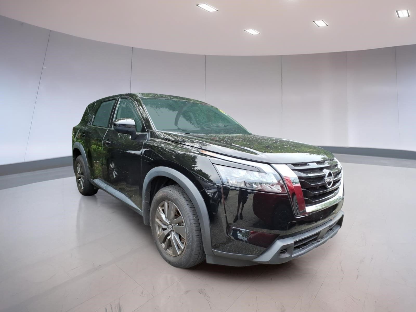 Used 2024 Nissan Pathfinder S w/ Cargo Package AWD/4WD image 1