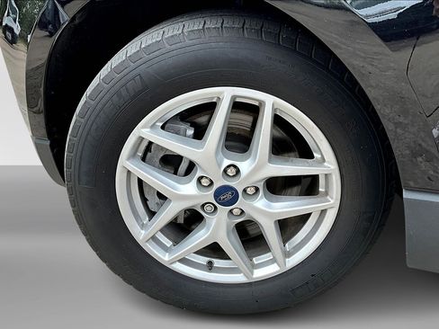 Used 2022 Ford Edge SEL w/ Convenience Package image 9