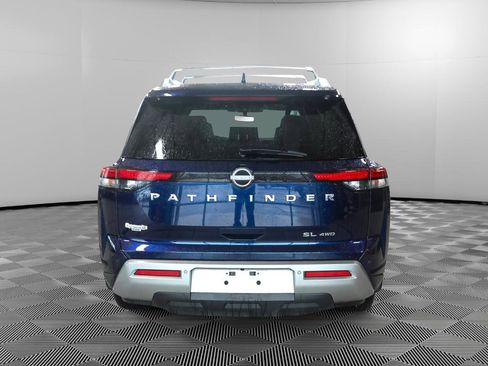 Used 2022 Nissan Pathfinder SL image 5