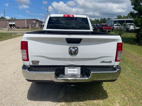 Used 2022 RAM 2500 Tradesman w/ Chrome Appearance Group AWD/4WD image 7