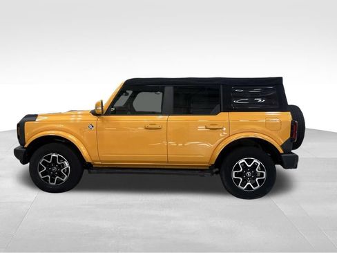 Used 2022 Ford Bronco Outer Banks AWD/4WD image 2