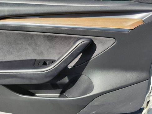 Used 2021 Tesla Model 3 Standard Range Plus RWD image 20