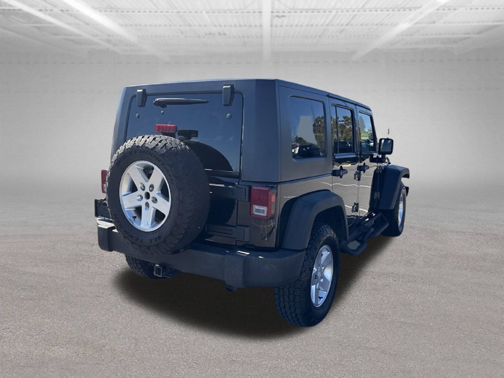 Used 2008 Jeep Wrangler Unlimited Rubicon w/ Dual Top Group AWD/4WD image 28