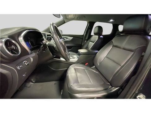 Used 2020 Chevrolet Blazer LT FWD image 13
