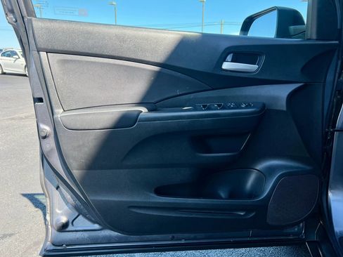 Used 2016 Honda CR-V LX image 29