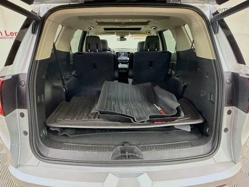 Used 2019 GMC Acadia Denali w/ Technology Package FWD image 28