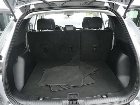 Used 2022 Ford Escape SE FWD image 13