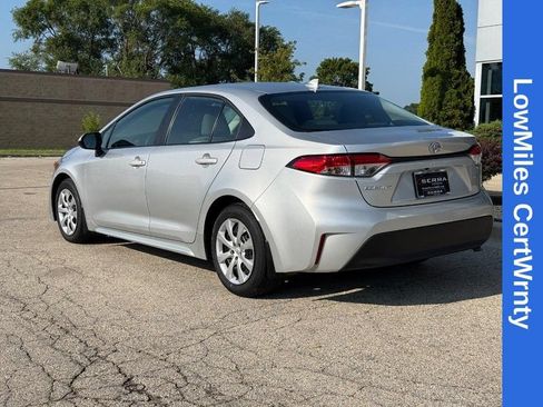 Used 2025 Toyota Corolla LE FWD image 5
