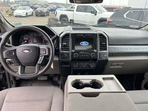 Used 2021 Ford F350 XLT image 9