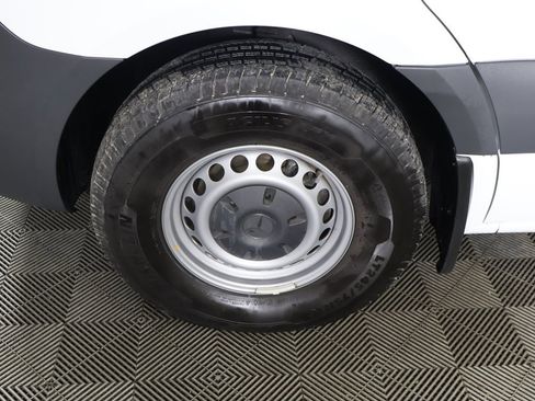 Used 2024 Mercedes-Benz Sprinter 2500 image 14