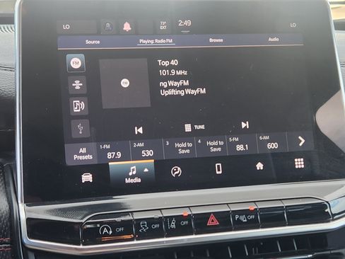 Used 2023 Jeep Compass Trailhawk image 13