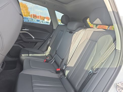 New 2025 Audi Q5 Premium Plus image 14