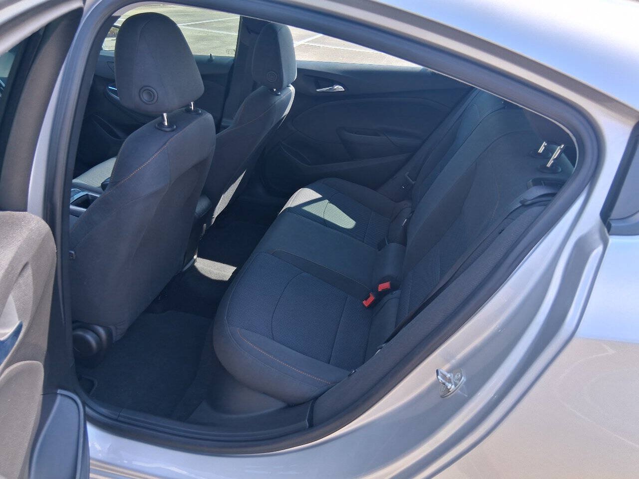 Used 2019 Chevrolet Cruze LS w/ LS Convenience Package FWD image 13