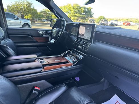 Used 2021 Lincoln Navigator Reserve RWD image 20