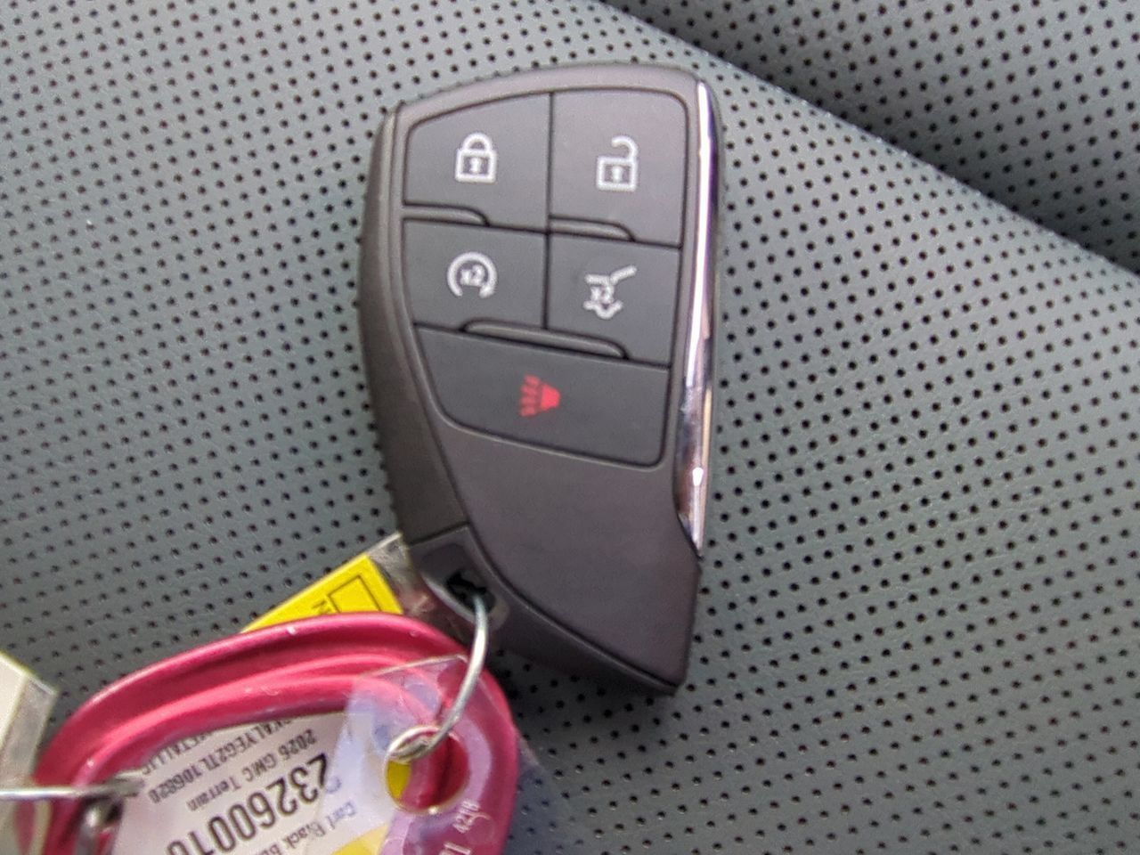 Used 2026 GMC Terrain AT4 w/ Technology Package II AWD/4WD image 34