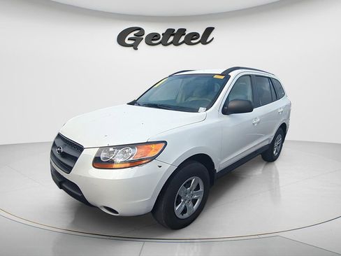 Used 2009 Hyundai Santa Fe GLS FWD image 2