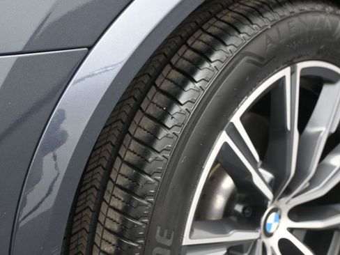 Used 2020 BMW X5 xDrive40i w/ M Sport Package image 16