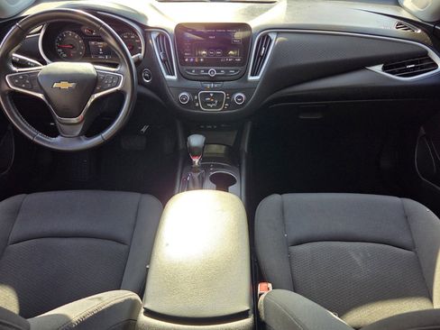 Used 2022 Chevrolet Malibu RS FWD image 12
