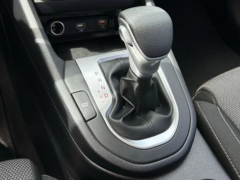 Used 2024 Kia Forte LXS w/ LXS Technology Package FWD image 28