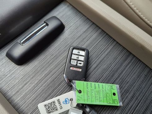 Used 2018 Honda Pilot EX-L image 34