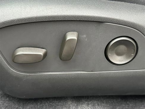 New 2026 Chevrolet Equinox EV LT image 22