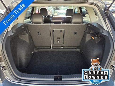 Certified 2023 Volkswagen Taos SE w/ Black Wheel Package FWD image 14
