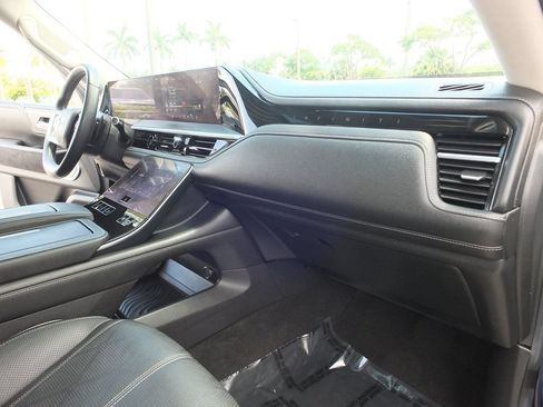 Used 2025 INFINITI QX80 Sensory AWD/4WD image 26