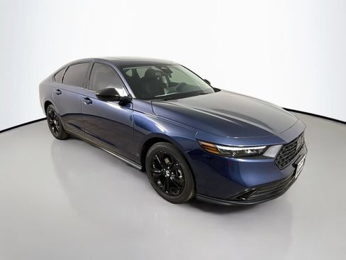 Used 2025 Honda Accord SE image 1