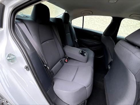 Used 2023 Toyota Corolla LE image 19