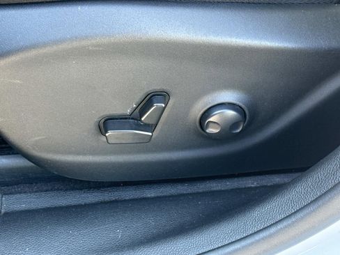 Used 2023 Jeep Cherokee Altitude Lux image 22