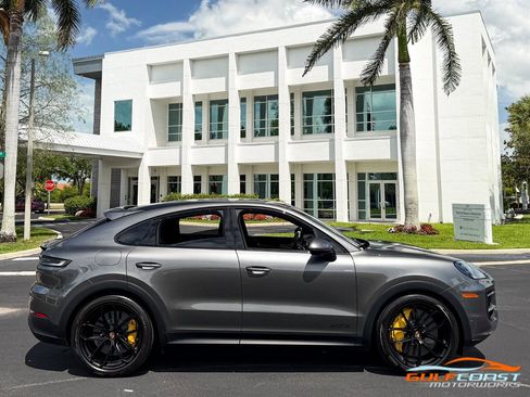 Used 2026 Porsche Cayenne GTS image 69